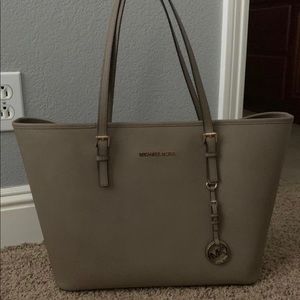 Micheal Kors tote bag